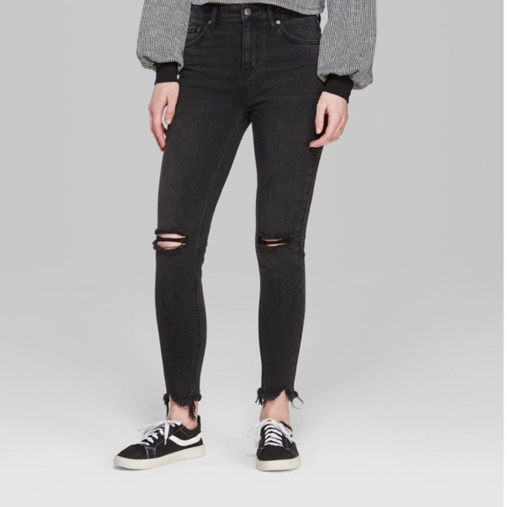 BLACK RIPPED JEANS - Picture 2 of 3